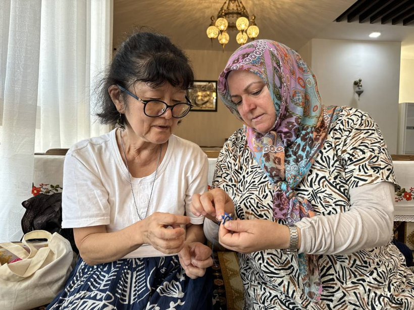 Japonlara Akıl Sır Ermiyor! İğne Oyası Öğrenmek İçin Elazığ'a Geldiler - Fotoğraf: 6